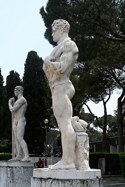 Stadio dei marmi 260